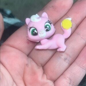 Y2K Littlest Pet Shop #3669 Kitten Cat (Baby) Figure